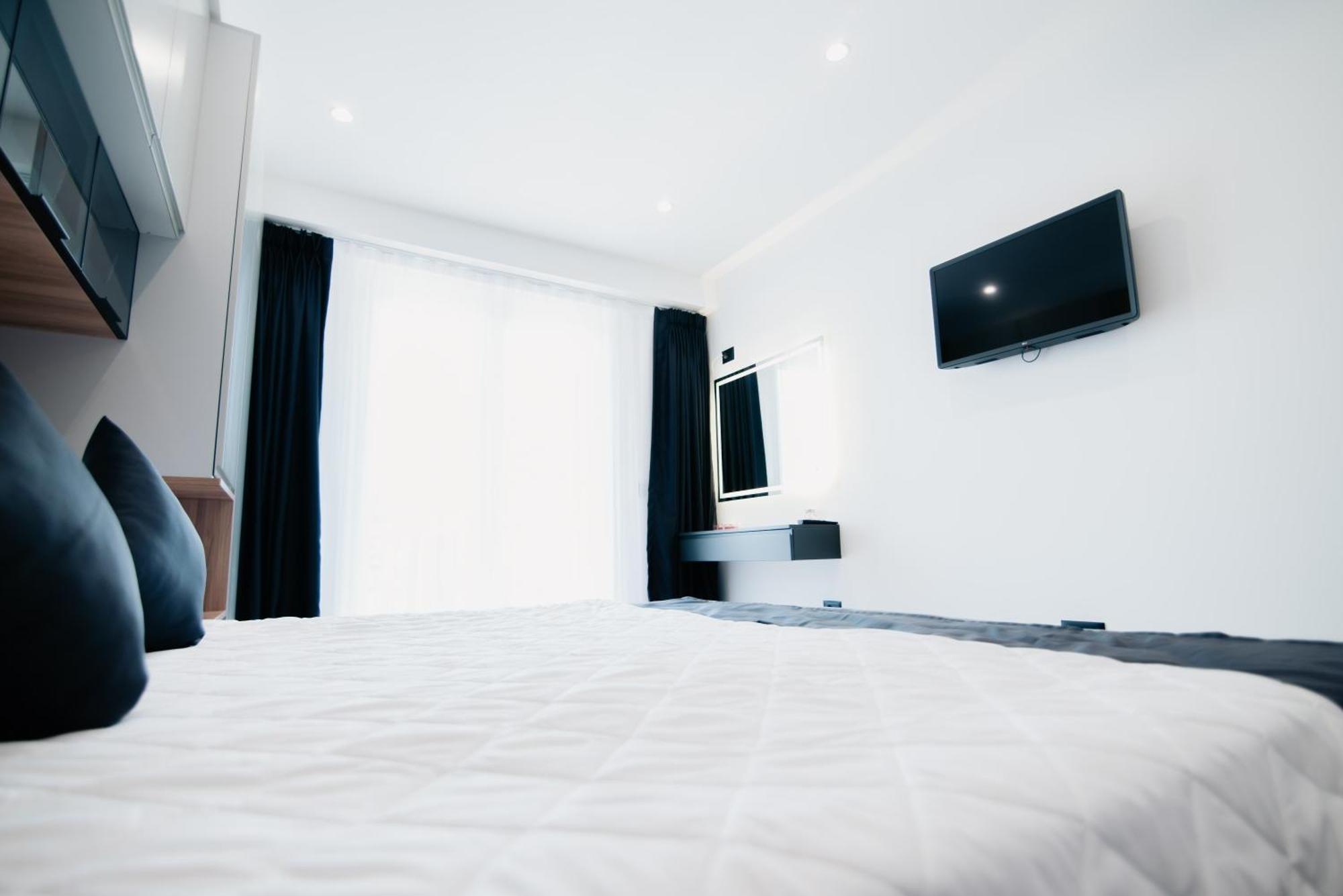 Froa Luxury Apartment Debar Exterior foto